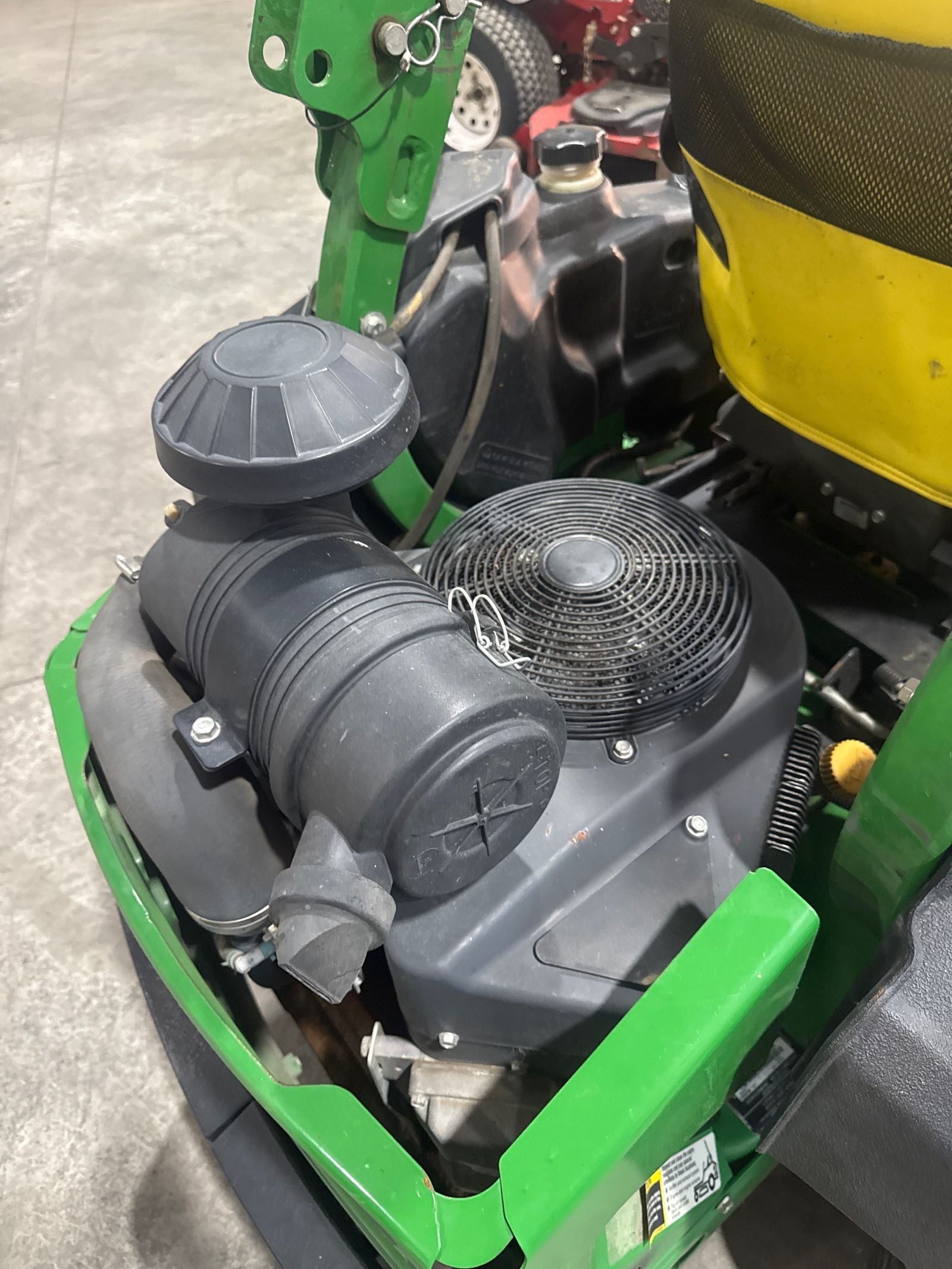 2016 John Deere Z960M 72” Zero Turn