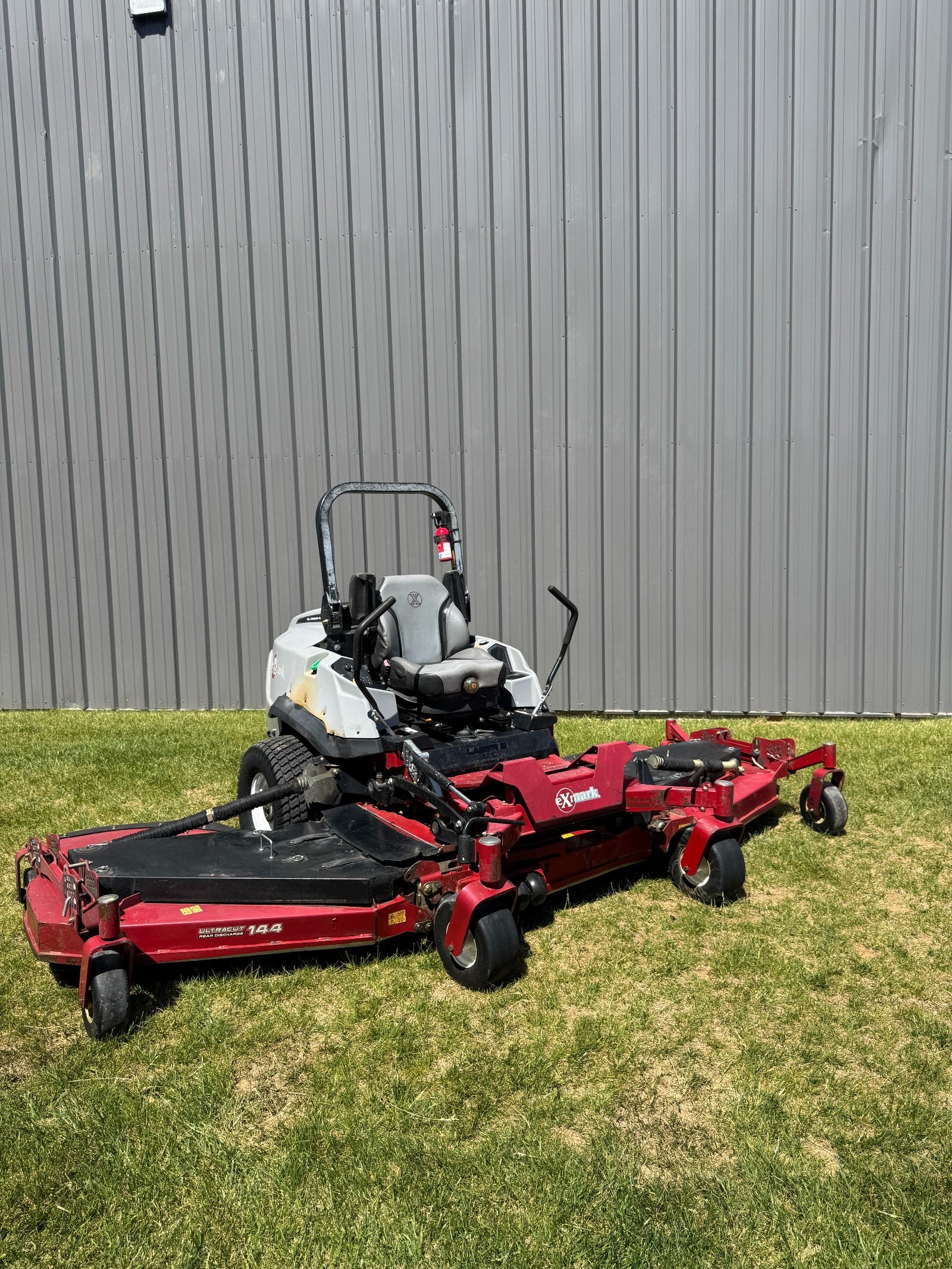 2025 Exmark Lazer Z 144