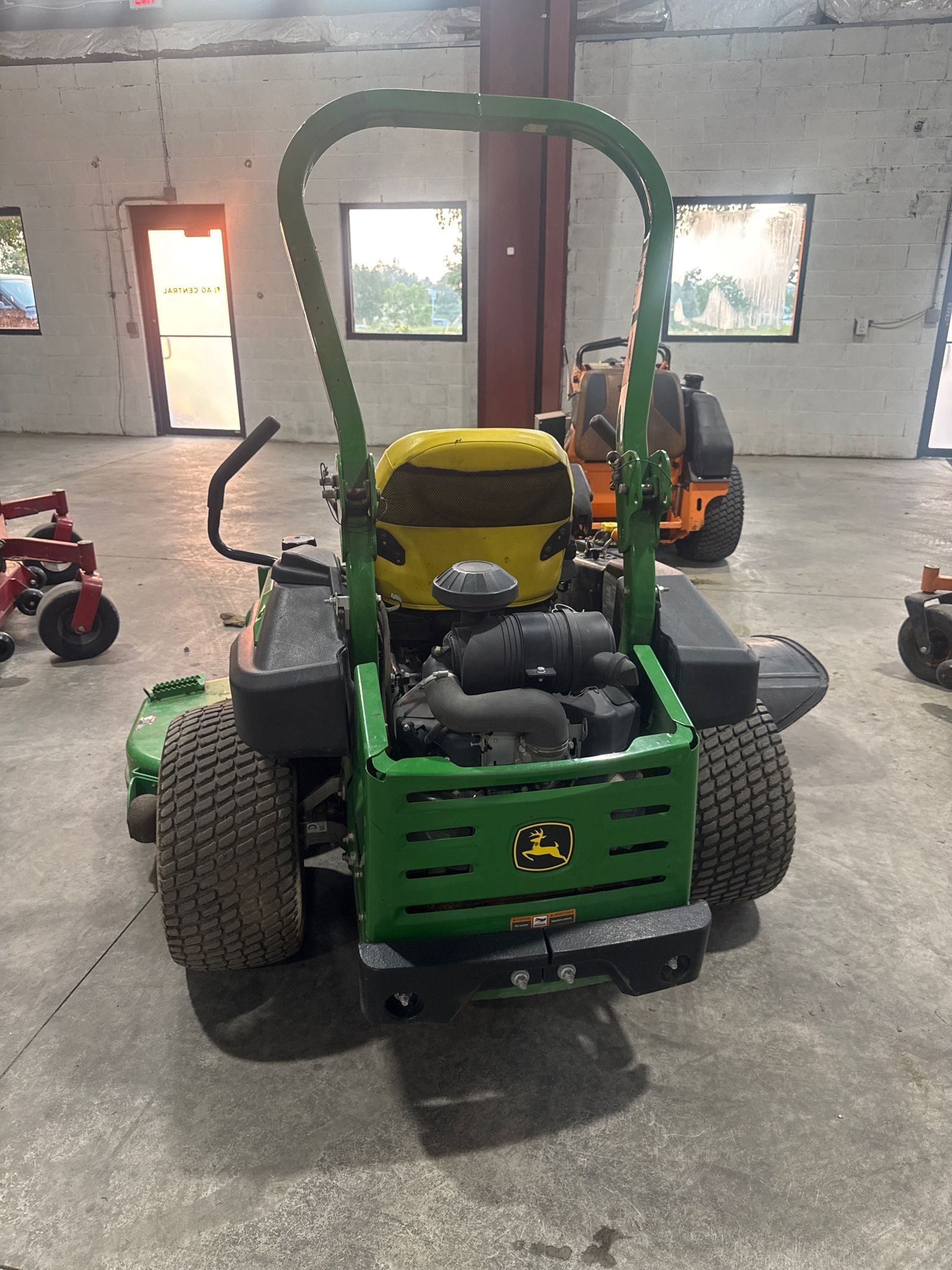 2016 John Deere Z960M 72” Zero Turn