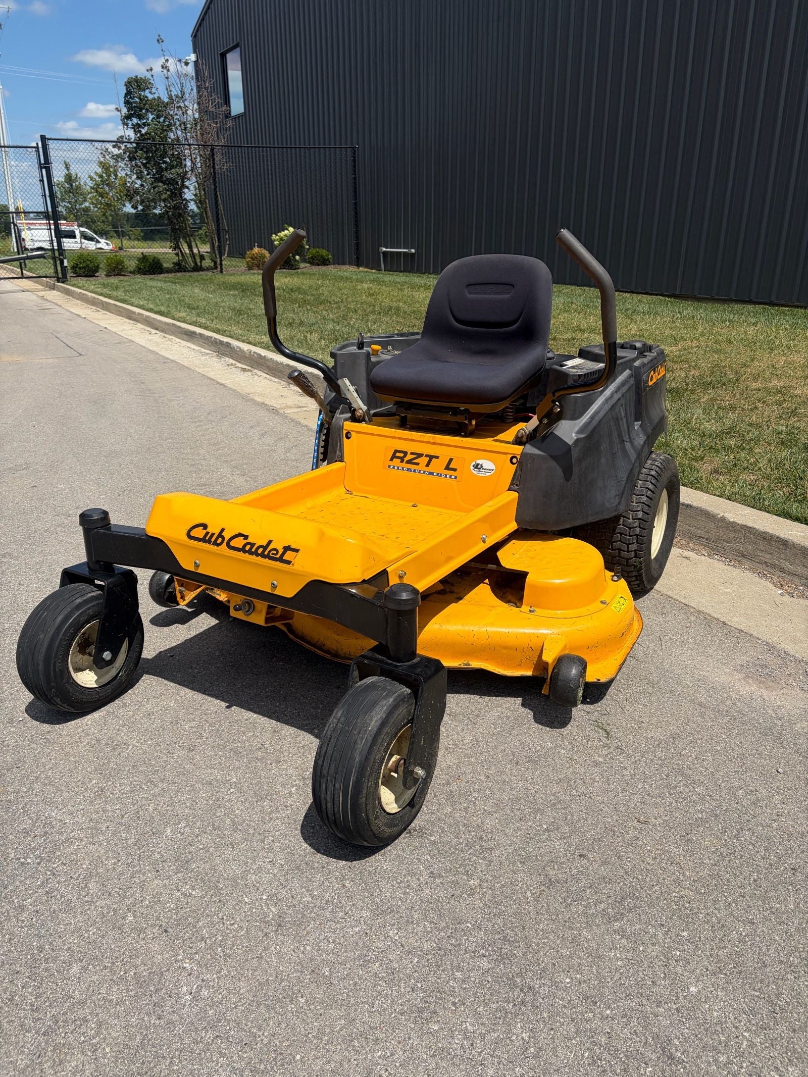 Cub Cadet RZT L 52
