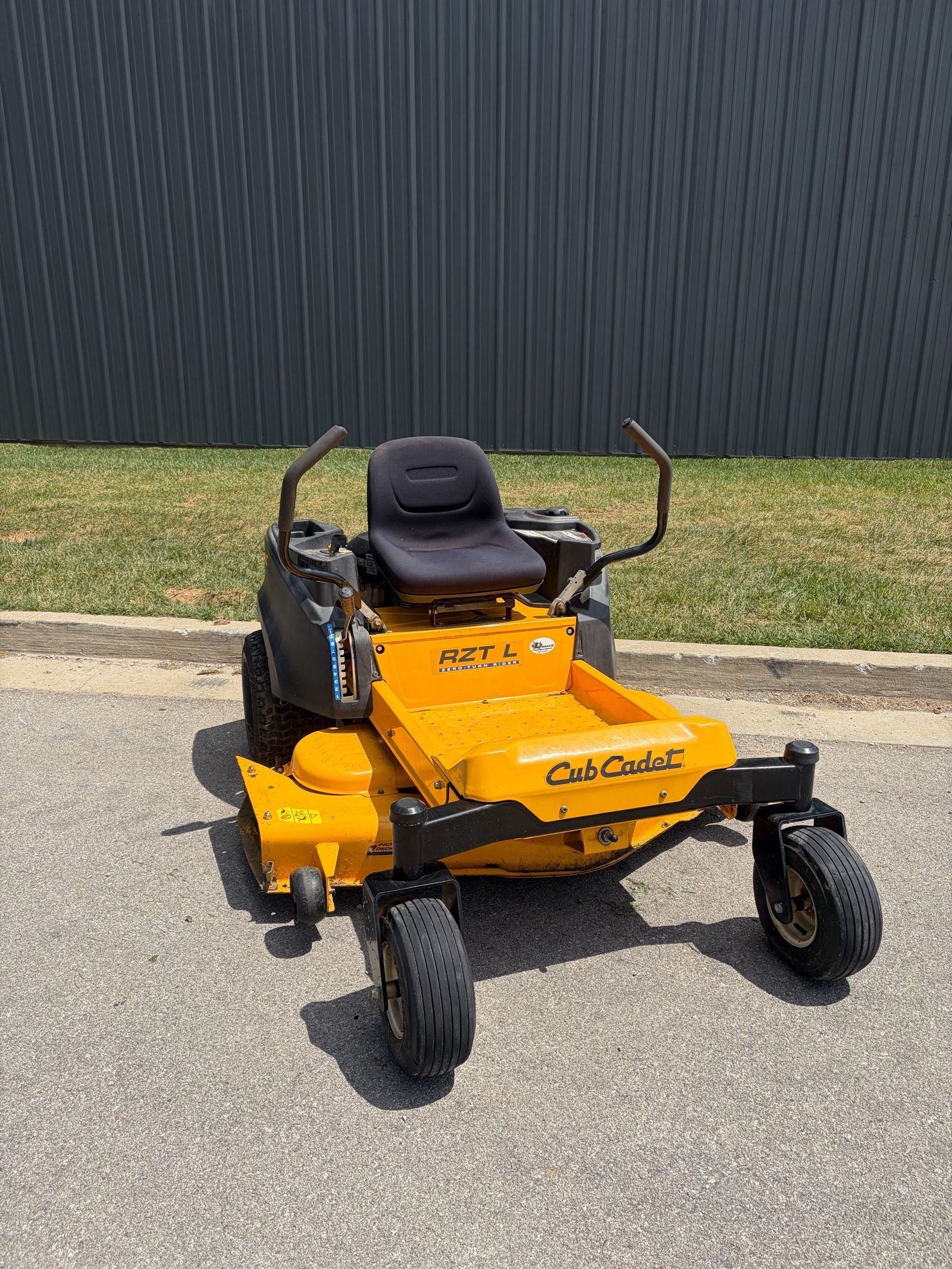 Cub Cadet RZT L 52