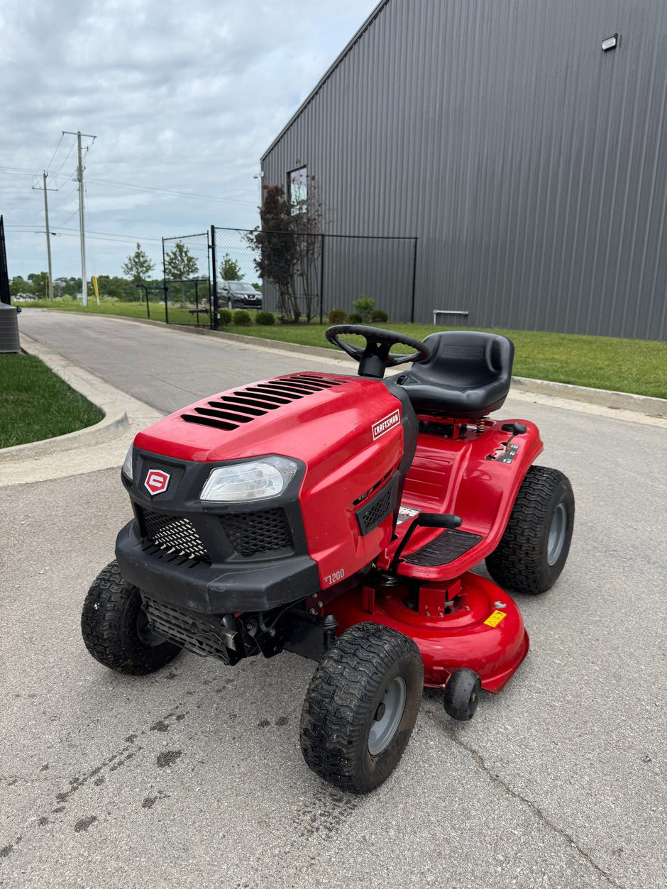 2016 Craftsman T1200 42” Zero Turn