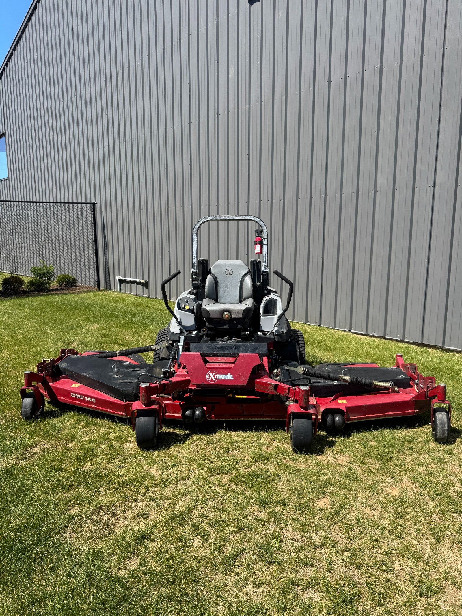 2025 Exmark Lazer Z 144