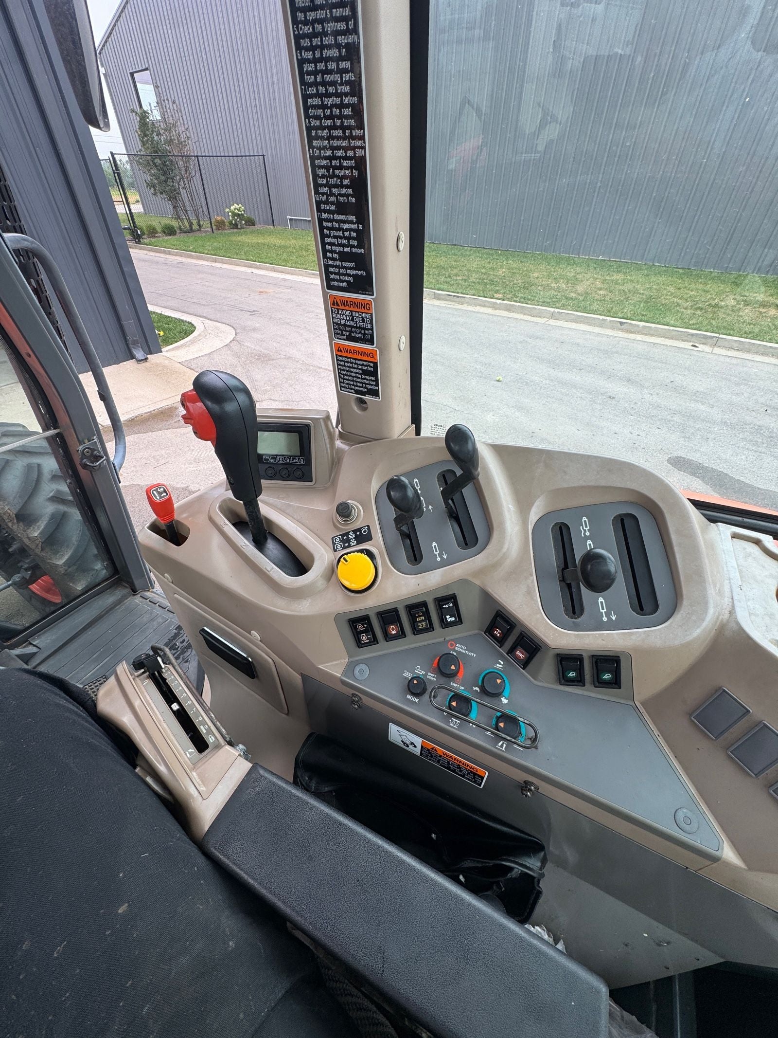 2009 Kubota M126X